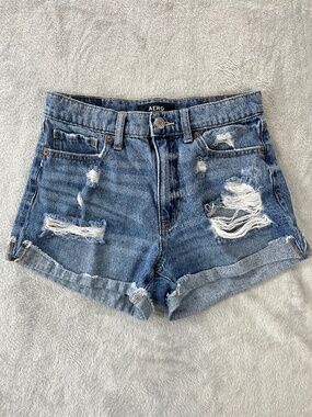 100% Cotton AERO Mom Denim Distressed Cuffed Jean Shorts sz 2 Casual Festival